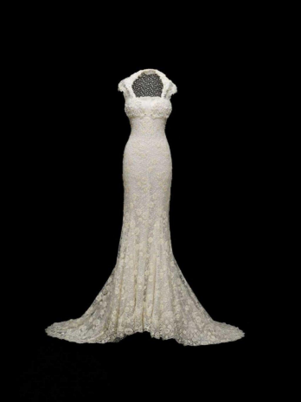 Dalla mostra di Pronovias l'abito SAVANNAH del 2007